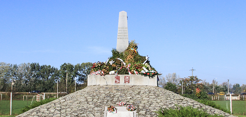 Monumentul celor 13 Generali Martiri